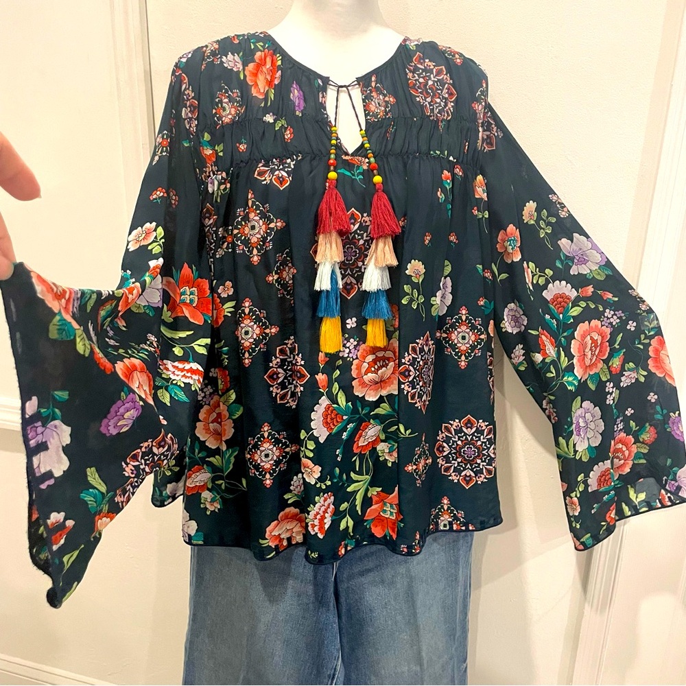 JOHNNY WAS Harley Navy Floral Print Tassel Top! Like new! Long Bell Sleeve. Med